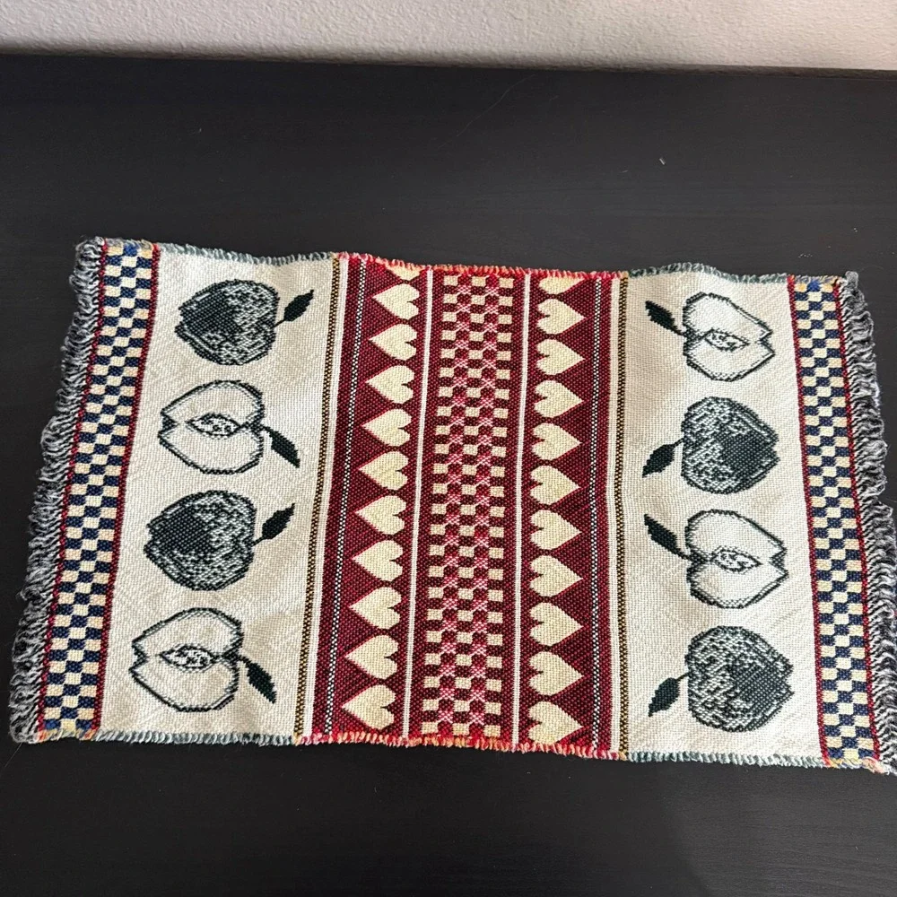 Lot of 4 Apple & Heart Pattern Checkered Fringed Placemats Fall Farmhouse Granny